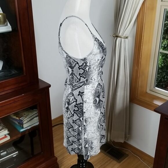 Wrap It Up Python Print Sleeveless Wrap Dress by SANCTUARY - Picture 3 of 9